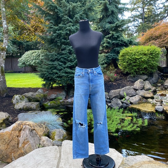 Signature by Levi Strauss Heritage High Rise Straight Jean.  Size 28/6. - Picture 4 of 14